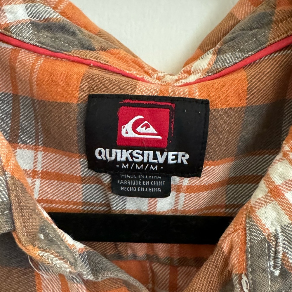 Quicksilver Men’s Orange and Gray Plaid Flannel Button Down Shirt - Picture 4 of 4